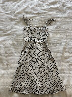 Gianni Bini Cream and Black Spotted Tie-Shoulder Dress